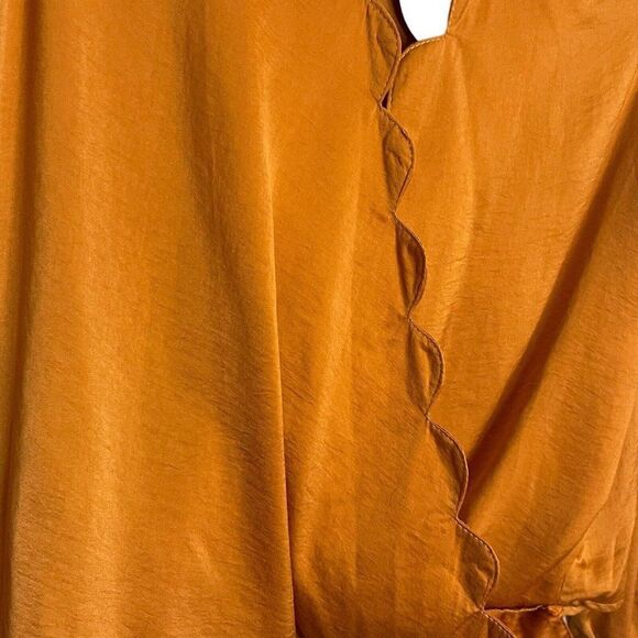 Umgee Faux Wrap Scallop Neckline Blouse Womens S Bronze Gold Lightweight Top New - Picture 7 of 11